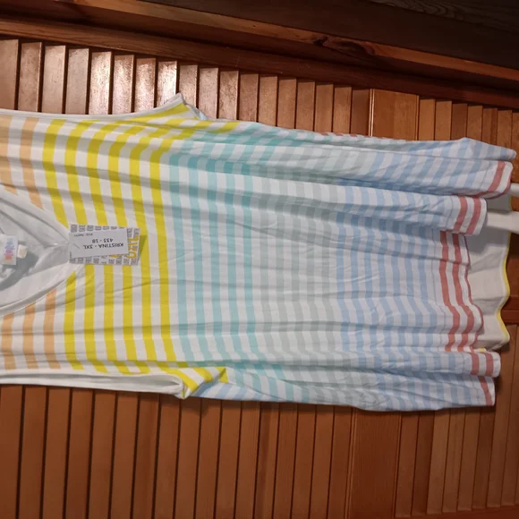 LuLaRoe Kristina 3xl Striped Multicolor Top - Picture 2 of 5